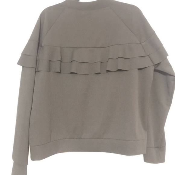 Black jacket with Ruffles - Picture 3 of 3